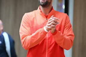 德约科维奇在加拿大队比赛中绝杀，高光表现引发热议！的简单介绍